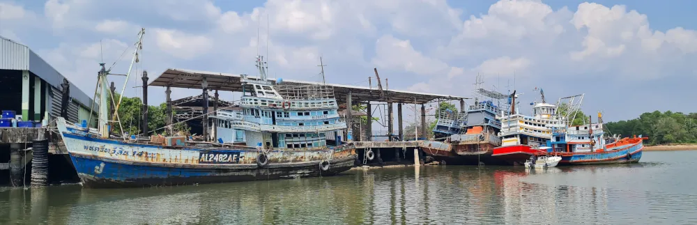 Embarcadère de la ville de Ranong pour Koh Phayam