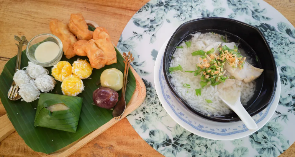 Petit-déjeuner dans la province de Ranong