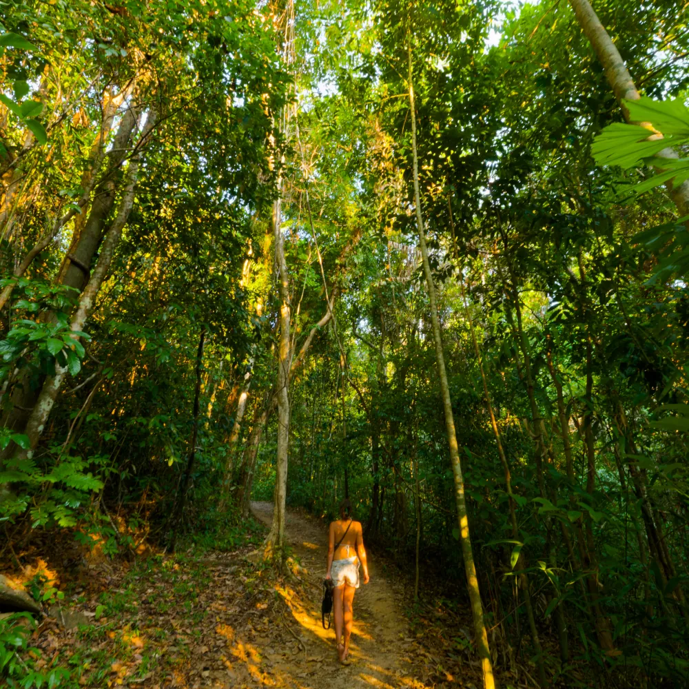 Sentier Nang Thong Beach